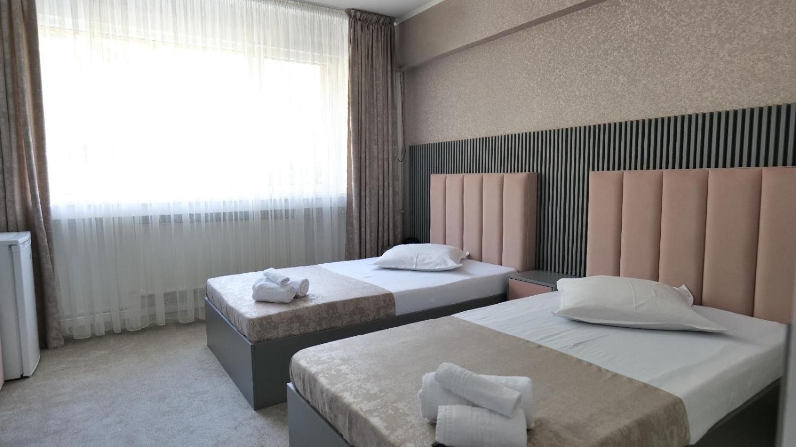 Hotel Parc Craiova Exterior foto